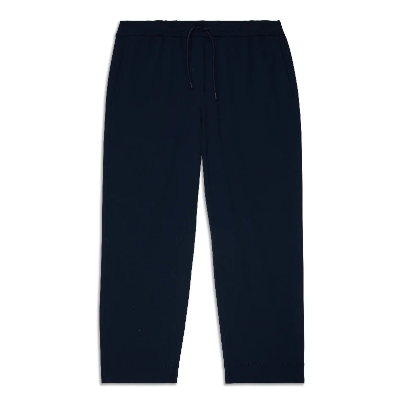 Tapered-Leg Mid-Rise Crop - Resale